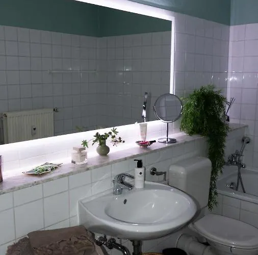 Lio Design Balkon Netflix Parken Lägenhet *